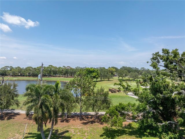 167 ALMEDO WAY NE, St Petersburg, FL 33704