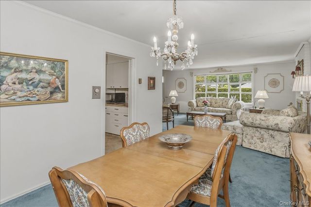 9 Fox Ridge Lane, Locust Valley, NY 11560