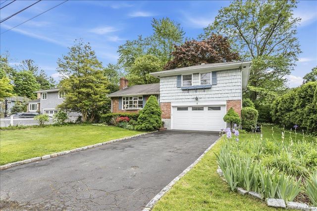 9 Fox Ridge Lane, Locust Valley, NY 11560