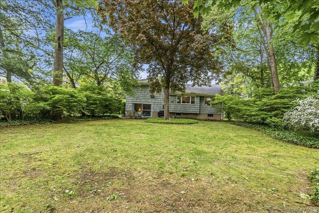 9 Fox Ridge Lane, Locust Valley, NY 11560