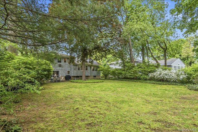 9 Fox Ridge Lane, Locust Valley, NY 11560