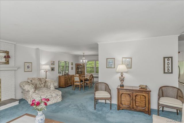 9 Fox Ridge Lane, Locust Valley, NY 11560