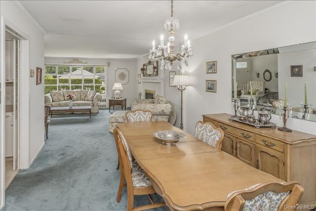 9 Fox Ridge Lane, Locust Valley, NY 11560