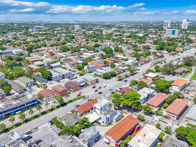 1658 NW 1st St, Miami, FL 33125