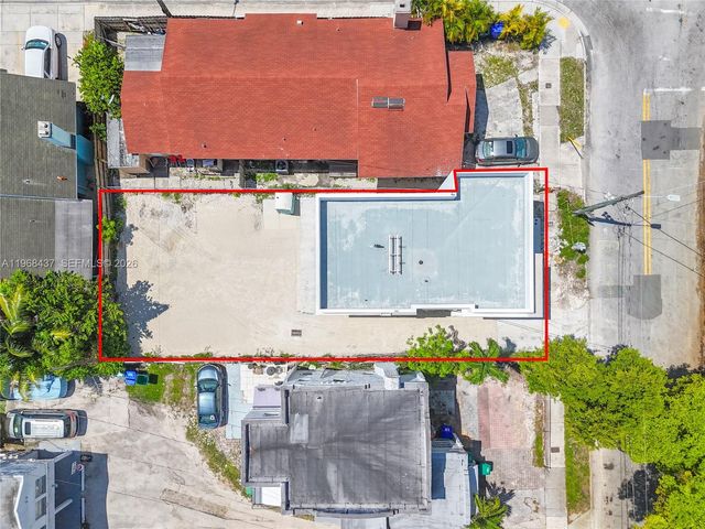 1658 NW 1st St, Miami, FL 33125