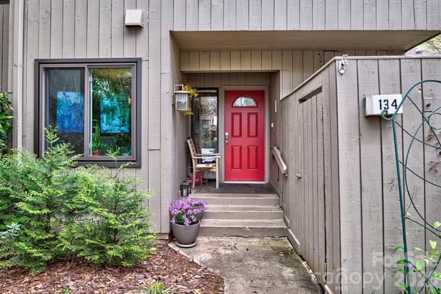134 Pine Grove Circle, Lake Wylie, SC 29710