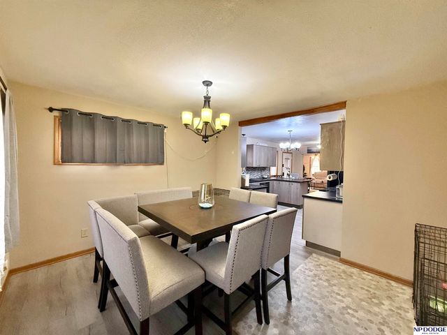 314 W 2nd Street, Oakland, NE 68045