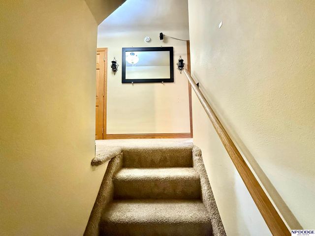 314 W 2nd Street, Oakland, NE 68045