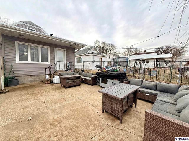 314 W 2nd Street, Oakland, NE 68045