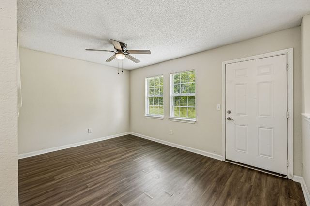 1101 Acorn Dr, Lewisburg, TN 37091