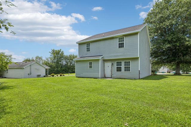 1101 Acorn Dr, Lewisburg, TN 37091