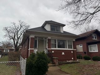 7331 S Clyde Avenue, Chicago, IL 60649