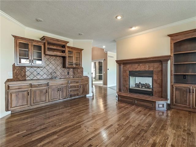 14770 S St Andrew Avenue, Olathe, KS 66061