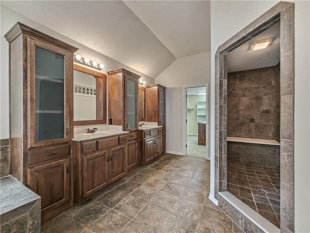 14770 S St Andrew Avenue, Olathe, KS 66061