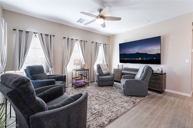 600 North Carriage Hill Drive 2161, Las Vegas, NV 89138