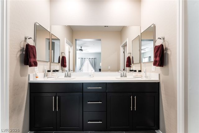 600 North Carriage Hill Drive 2161, Las Vegas, NV 89138