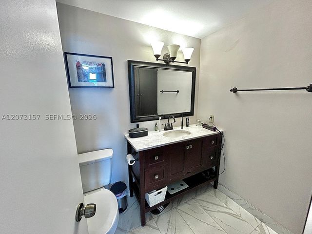 3800 Hillcrest Dr 315, Hollywood, FL 33021