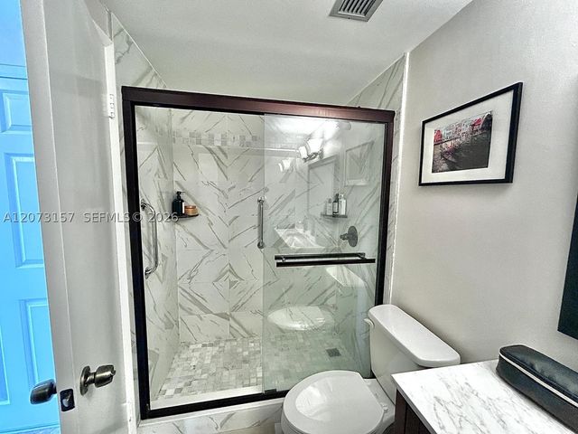3800 Hillcrest Dr 315, Hollywood, FL 33021