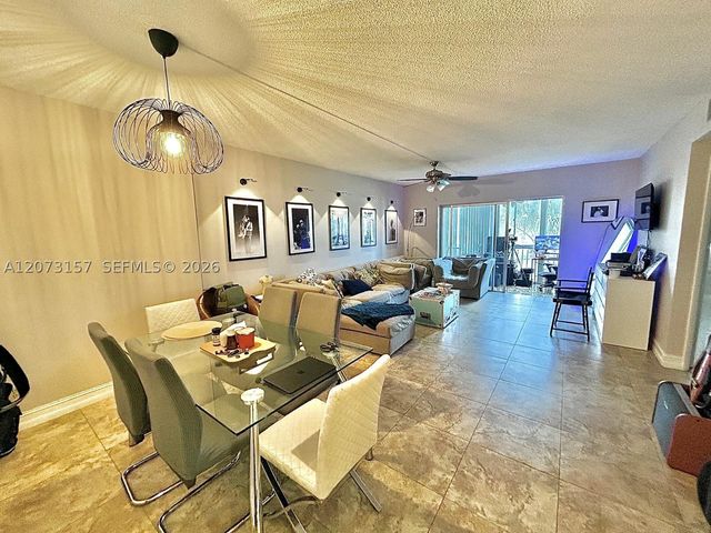 3800 Hillcrest Dr 315, Hollywood, FL 33021