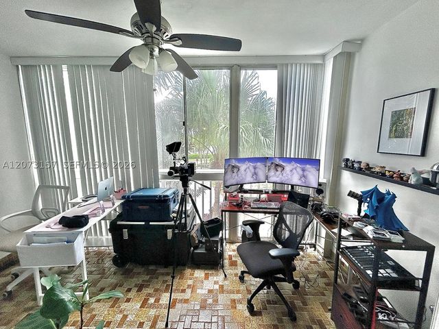 3800 Hillcrest Dr 315, Hollywood, FL 33021