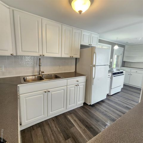 1110 FERGUSON Street, Orion Charter Township, MI 48362