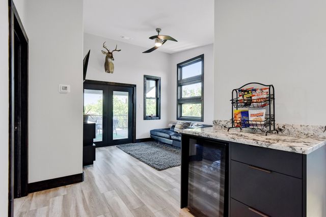 192 Ila Drive, Pottsboro, TX 75076