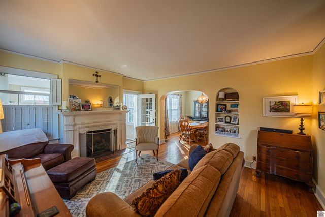 304 Alben Barkley Drive, Paducah, KY 42001