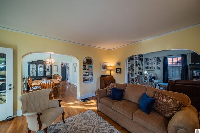 304 Alben Barkley Drive, Paducah, KY 42001