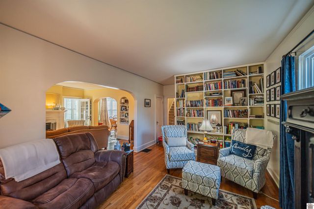 304 Alben Barkley Drive, Paducah, KY 42001