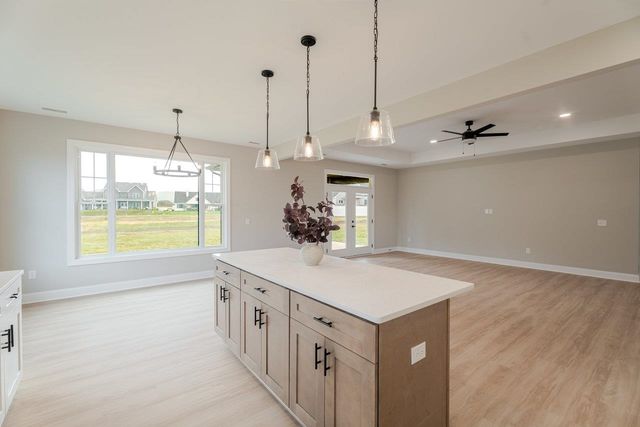 10280 DALMATIAN DR, Mcgaheysville, VA 22840