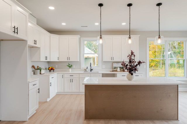 10280 DALMATIAN DR, Mcgaheysville, VA 22840