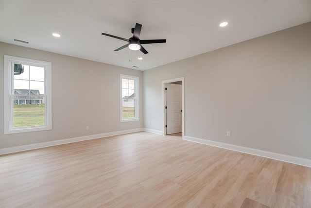 10280 DALMATIAN DR, Mcgaheysville, VA 22840