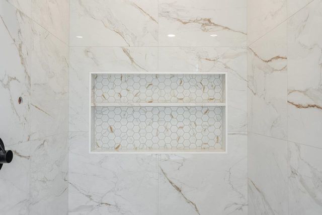 10280 DALMATIAN DR, Mcgaheysville, VA 22840