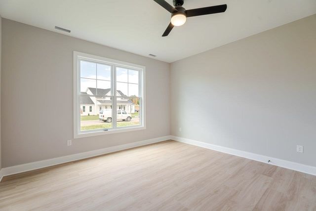 10280 DALMATIAN DR, Mcgaheysville, VA 22840