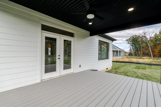 10280 DALMATIAN DR, Mcgaheysville, VA 22840