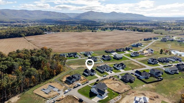 10280 DALMATIAN DR, Mcgaheysville, VA 22840