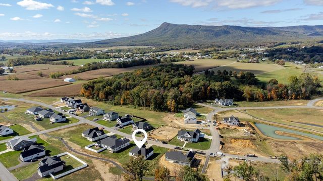 10280 DALMATIAN DR, Mcgaheysville, VA 22840