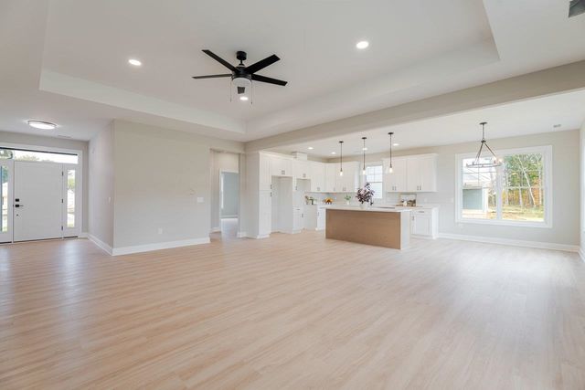 10280 DALMATIAN DR, Mcgaheysville, VA 22840