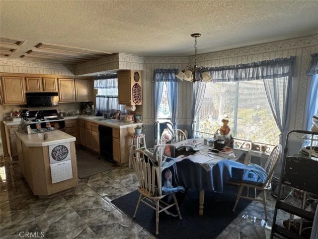 20404 Half Moon Court, Apple Valley, CA 92308