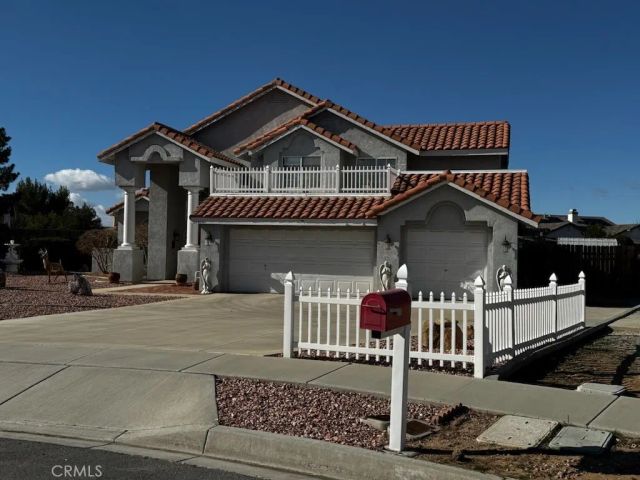 20404 Half Moon Court, Apple Valley, CA 92308