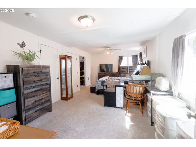 1901 Se MINTER BRIDGE Rd 15, Hillsboro, OR 97123