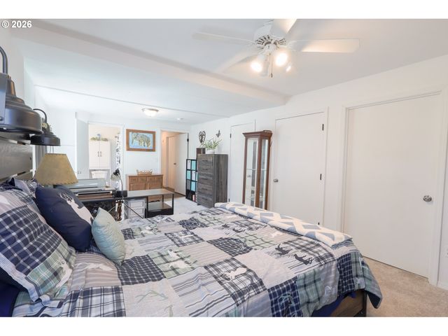 1901 Se MINTER BRIDGE Rd 15, Hillsboro, OR 97123