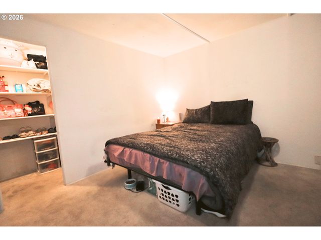 1901 Se MINTER BRIDGE Rd 15, Hillsboro, OR 97123