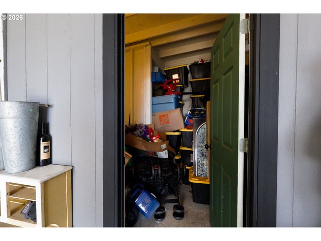 1901 Se MINTER BRIDGE Rd 15, Hillsboro, OR 97123