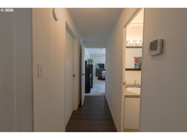 1901 Se MINTER BRIDGE Rd 15, Hillsboro, OR 97123