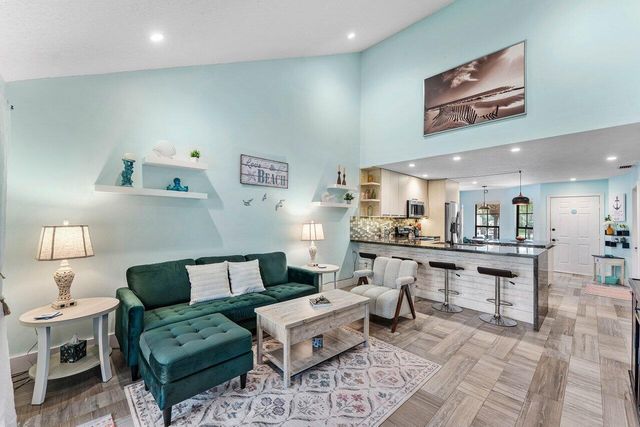 18577 Woodstream Drive, Boca Raton, FL 33498