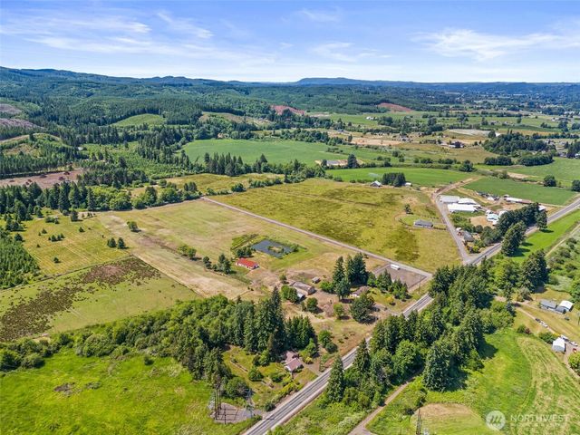 1608 State Route 6, Raymond, WA 98577