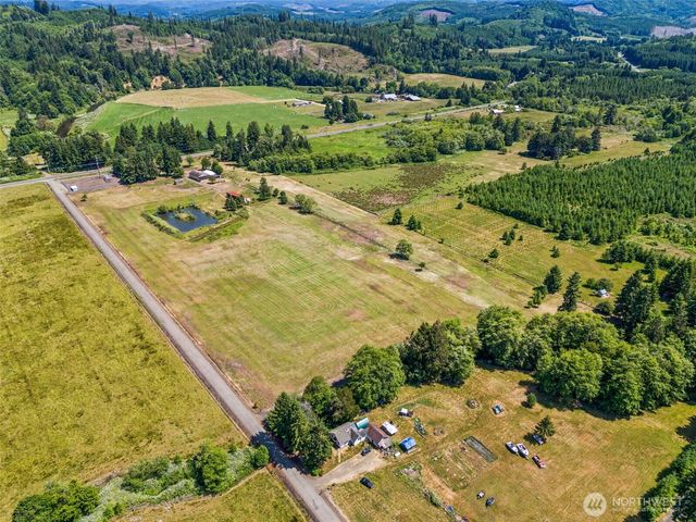 1608 State Route 6, Raymond, WA 98577