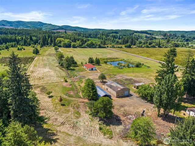 1608 State Route 6, Raymond, WA 98577