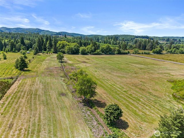 1608 State Route 6, Raymond, WA 98577